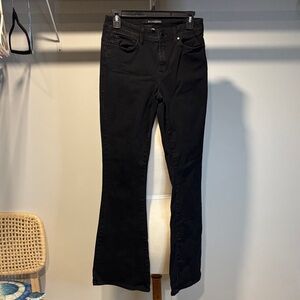 Chic Black Flare Jeans